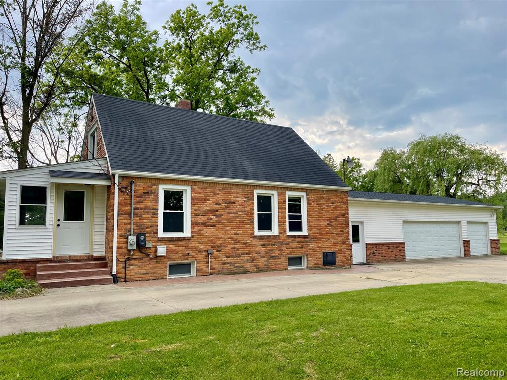 442 Corneil Road Imlay City, MI 48444 - Photo 28 of 31 Gallery Image 28