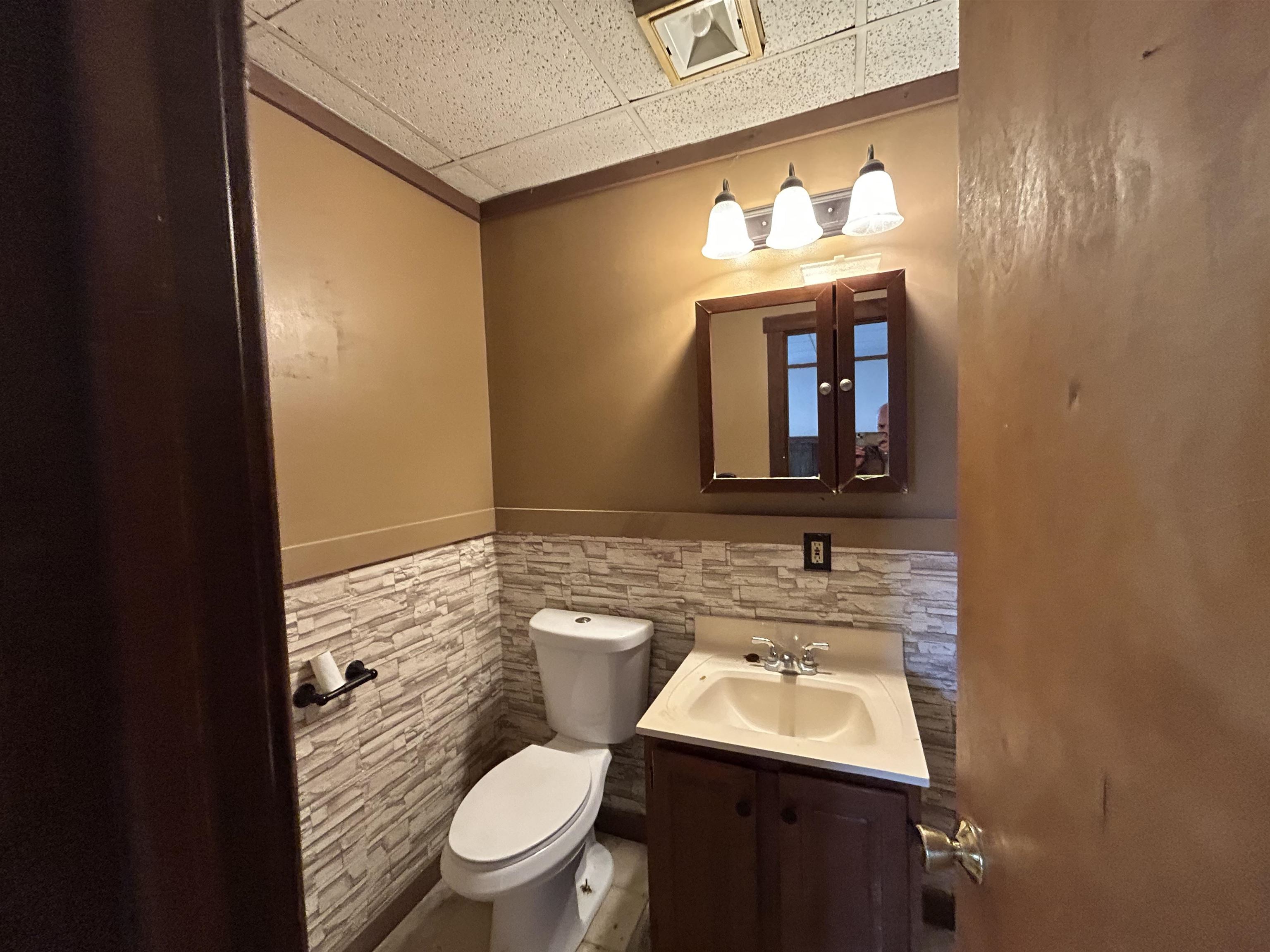 2137 Rte 30 North Castleton, VT 05732 - Photo 9 of 10