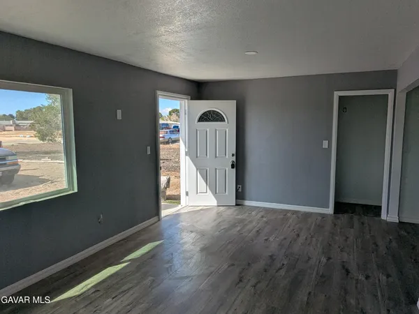 $275,000 | 16855 Vista Del Oro Avenue, North Edwards, CA 93523