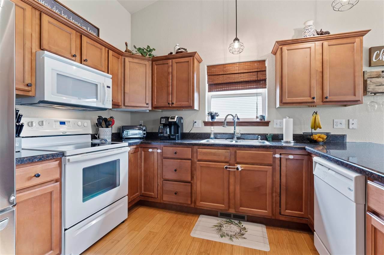 5703 Ruhd Street Southwest Cedar Rapids, IA 52404 - Photo 9 of 25 Gallery Image 9