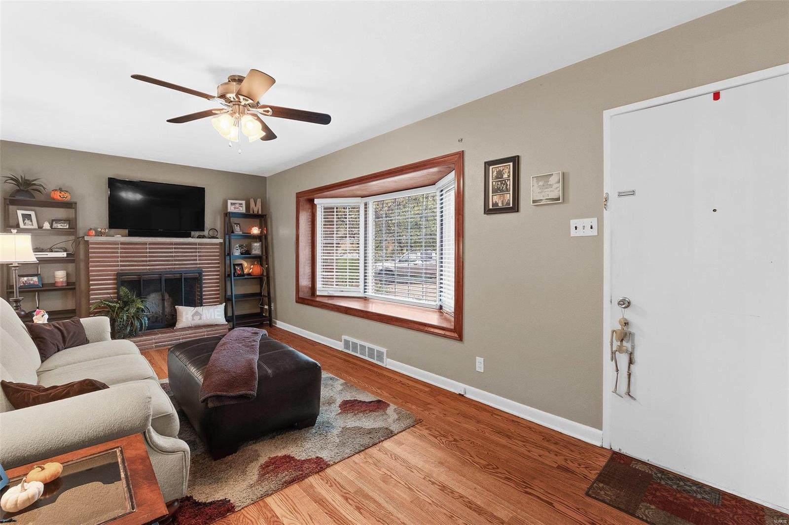 4430 Butler Hill Road St. Louis, MO 63128 - Photo 4 of 30 Gallery Image 4