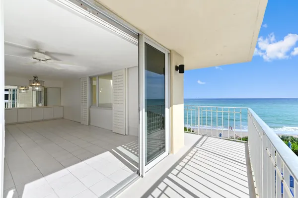 $700,000 | 630 Ocean Drive, Unit 315, Juno Beach, FL 33408