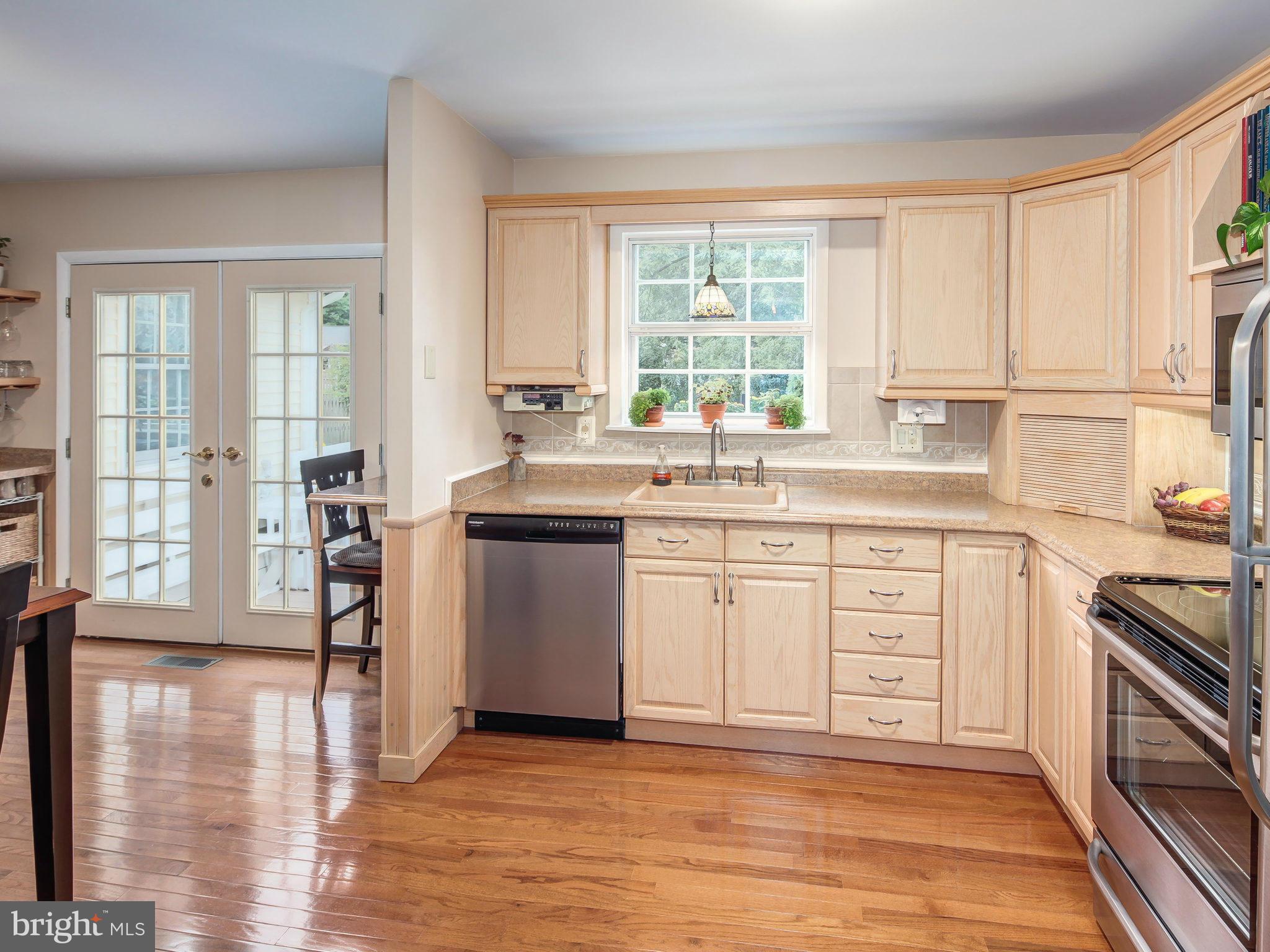 24133 Welsh Road Gaithersburg, MD 20882 - Photo 12 of 30 Kitchen