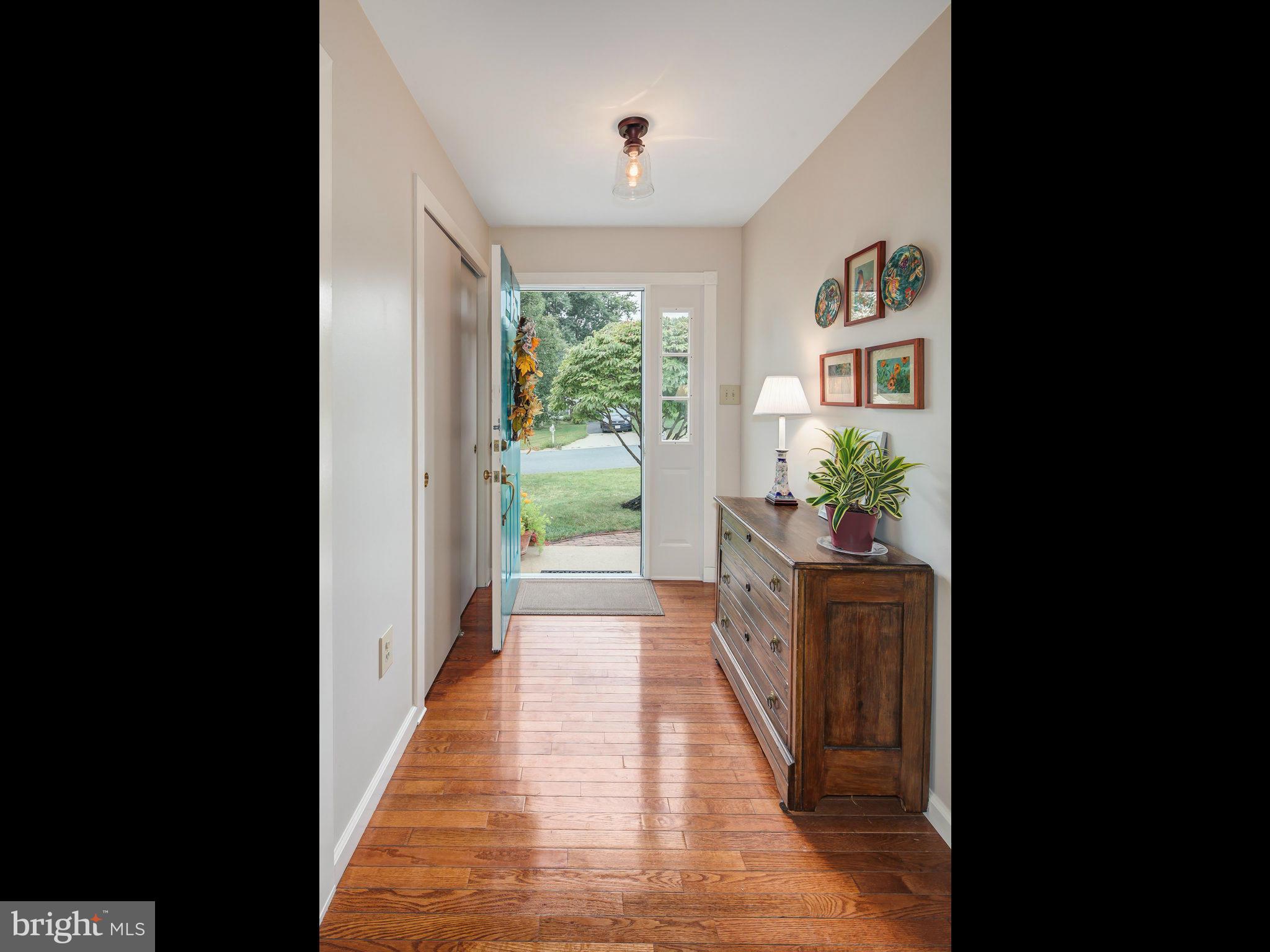 24133 Welsh Road Gaithersburg, MD 20882 - Photo 3 of 30 Interior (General)