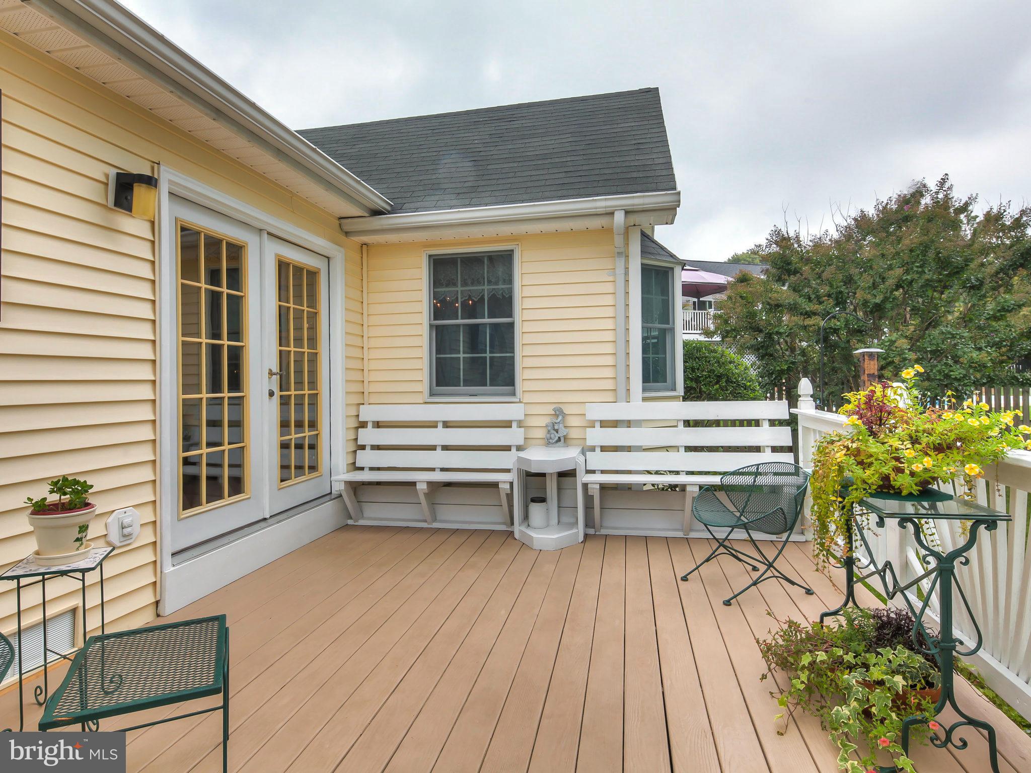 24133 Welsh Road Gaithersburg, MD 20882 - Photo 25 of 30 Exterior (Rear)
