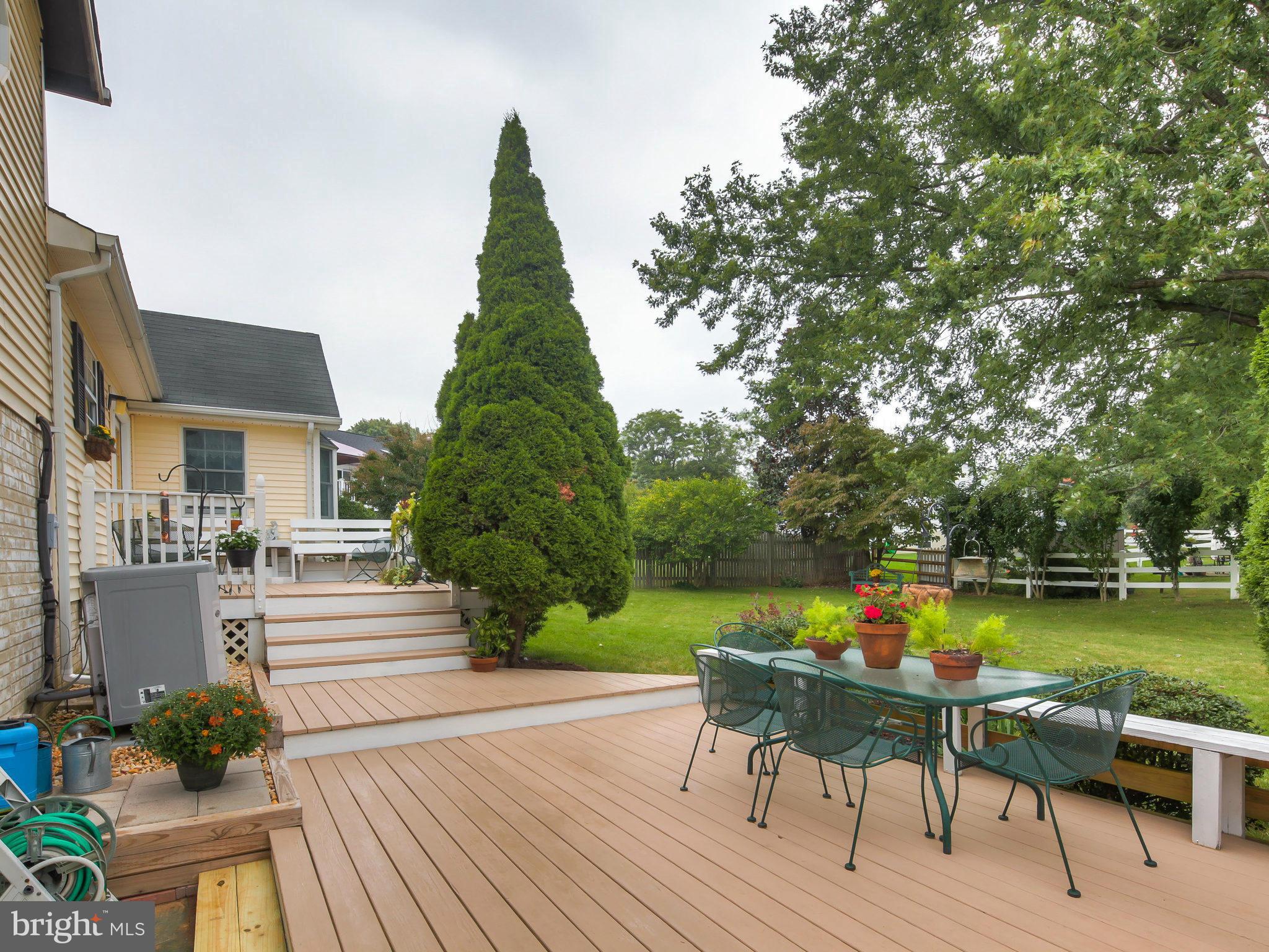 24133 Welsh Road Gaithersburg, MD 20882 - Photo 26 of 30 Exterior (Rear)