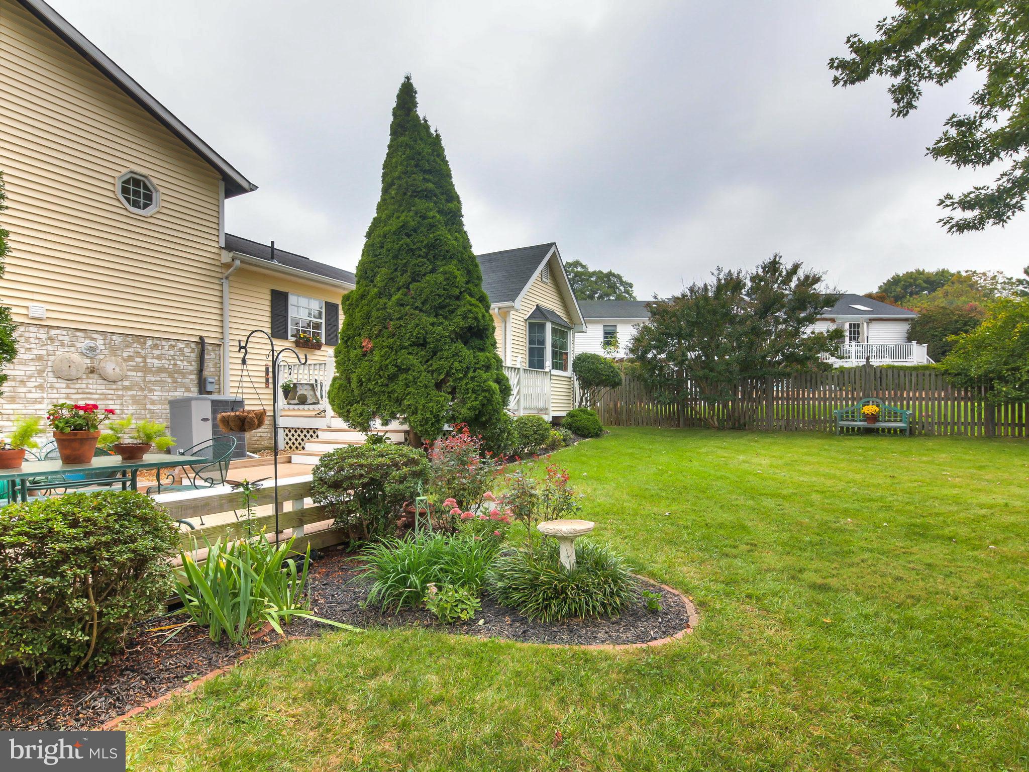 24133 Welsh Road Gaithersburg, MD 20882 - Photo 28 of 30 Exterior (Rear)