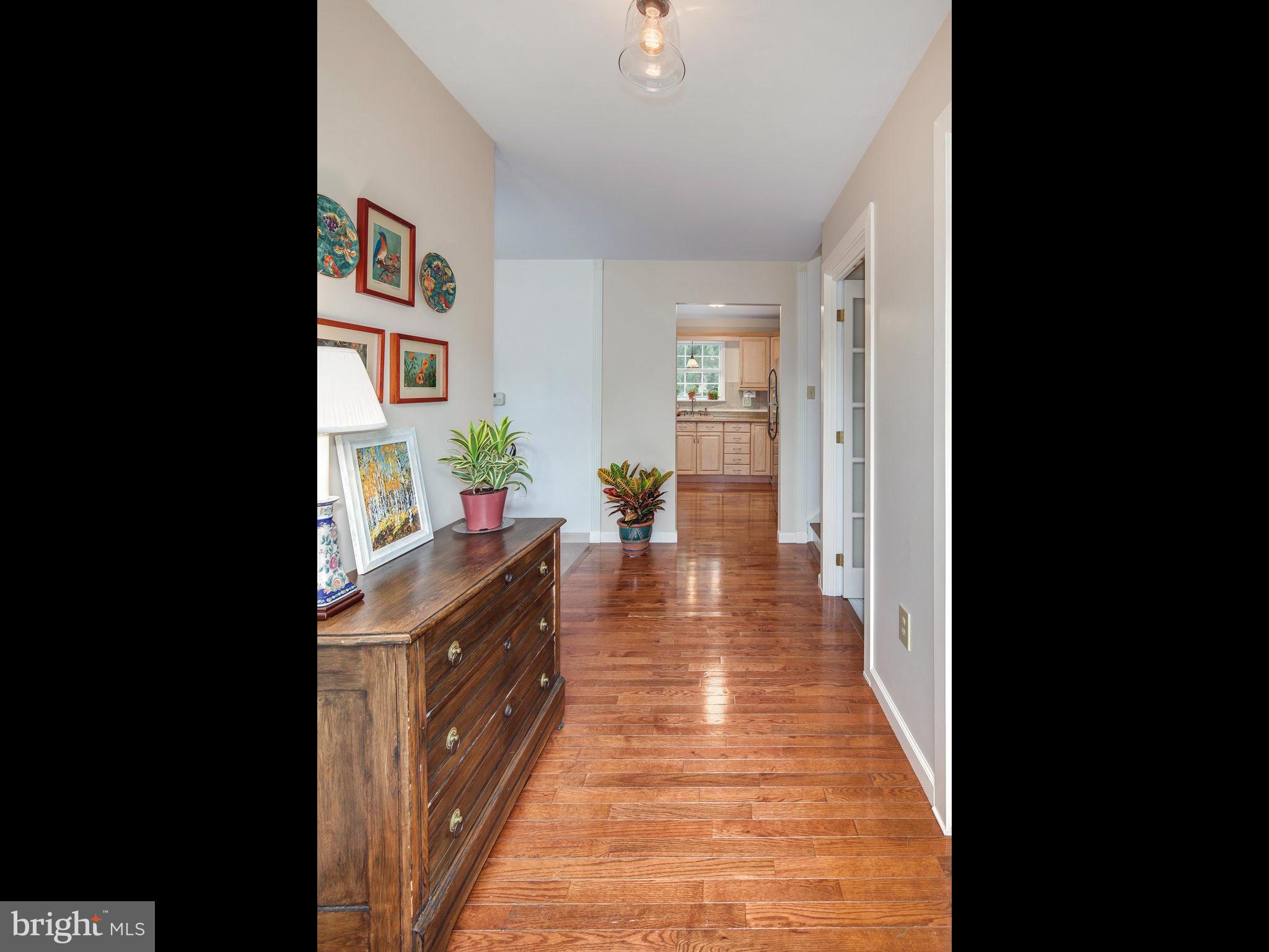 24133 Welsh Road Gaithersburg, MD 20882 - Photo 4 of 30 Interior (General)