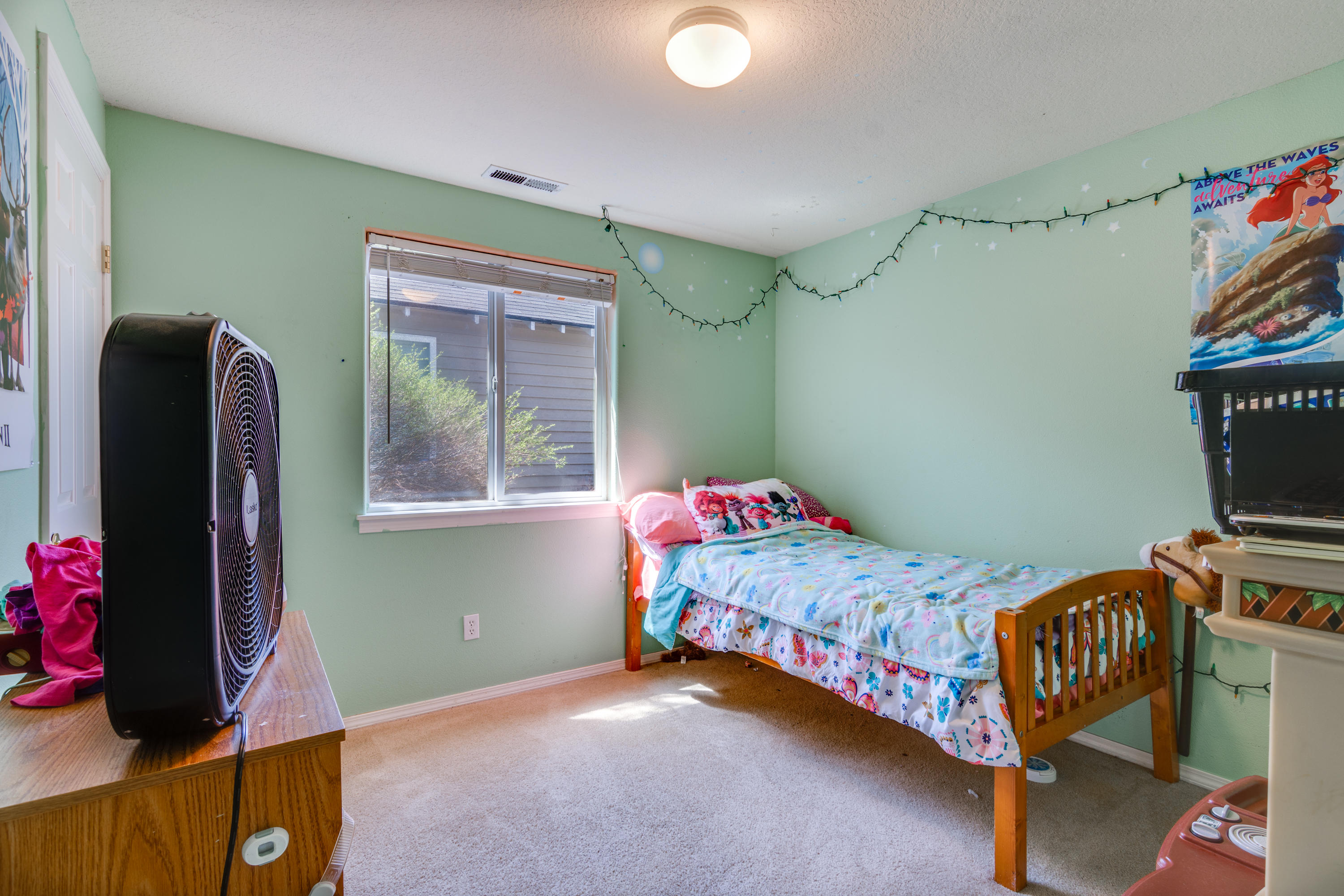 61048 Larkspur Loop Bend, OR 97702 - Photo 12 of 30 61048 Larkspur Lp MLS-12