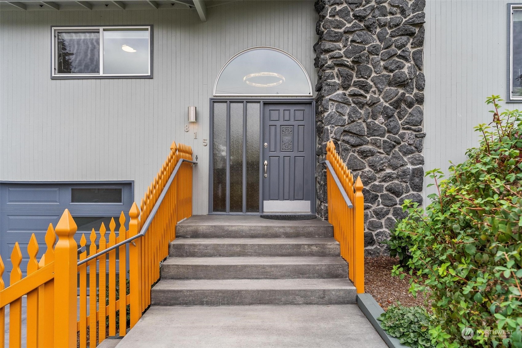 815 14th Way Southwest Edmonds, WA 98020 - Photo 5 of 37 Gallery Image 5