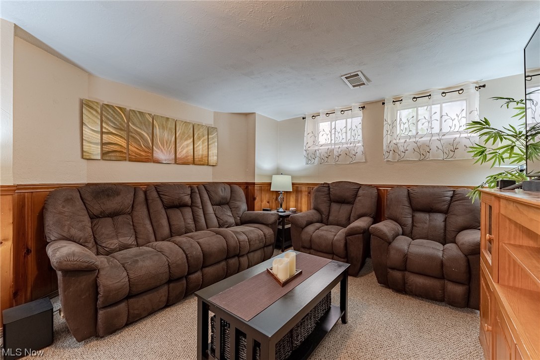 4034 Bluestone Road Cleveland Heights, OH 44121 - Photo 22 of 34