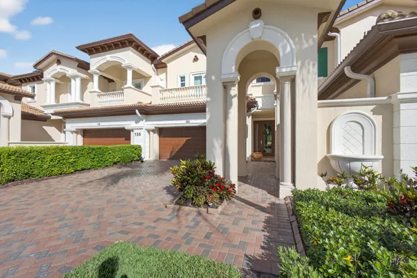 a view of a lake from a yard