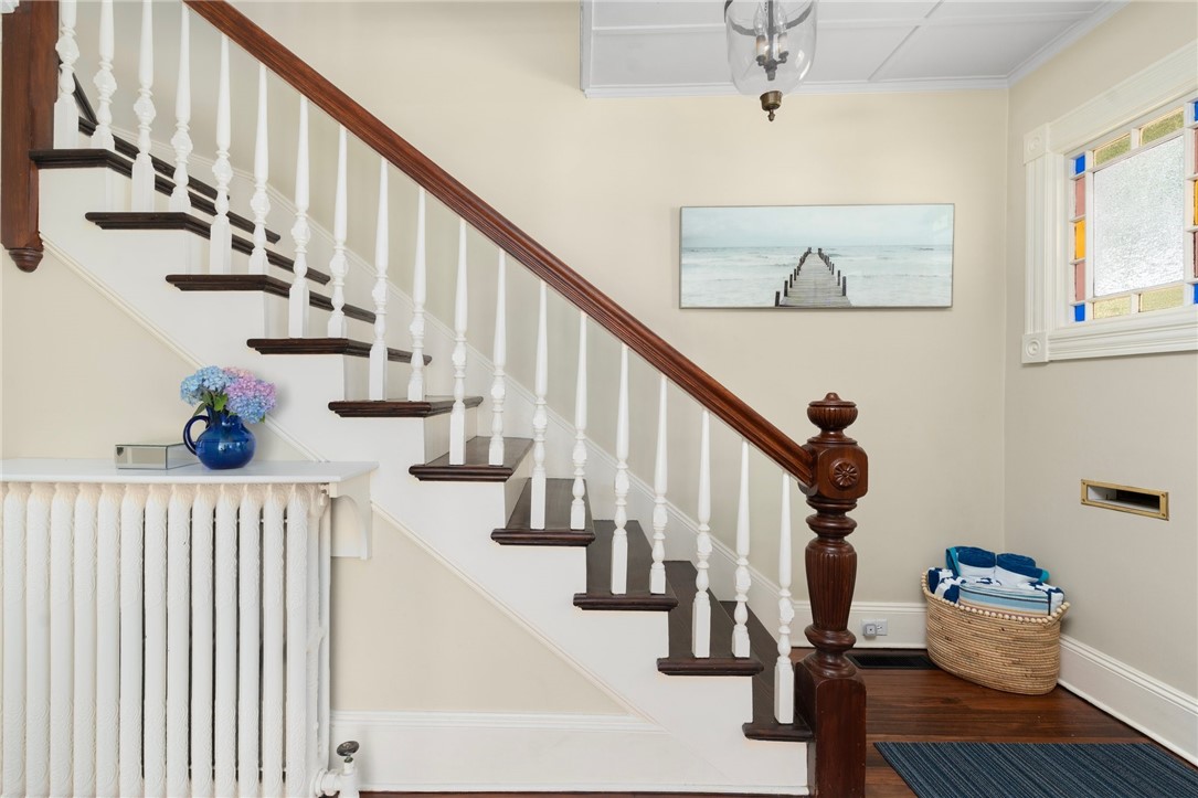 21 Division Street Newport, RI 02840 - Photo 20 of 32