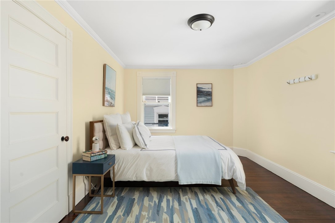 21 Division Street Newport, RI 02840 - Photo 24 of 32