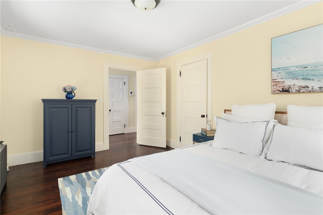 21 Division Street Newport, RI 02840 - Photo 26 of 32