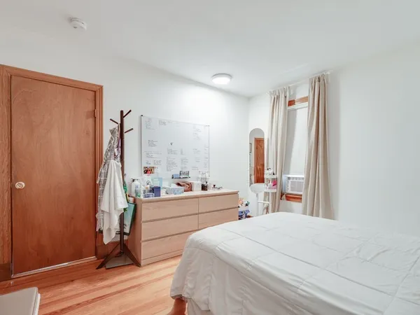 $4,275 | 354 Beacon Street, Unit 2, Somerville, MA 02143