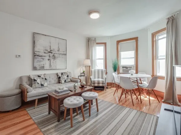 $4,275 | 354 Beacon Street, Unit 2, Somerville, MA 02143