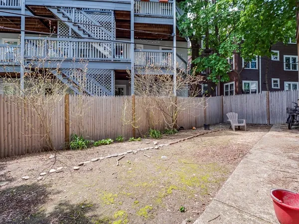 $4,275 | 354 Beacon Street, Unit 2, Somerville, MA 02143