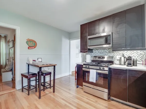 $4,275 | 354 Beacon Street, Unit 2, Somerville, MA 02143