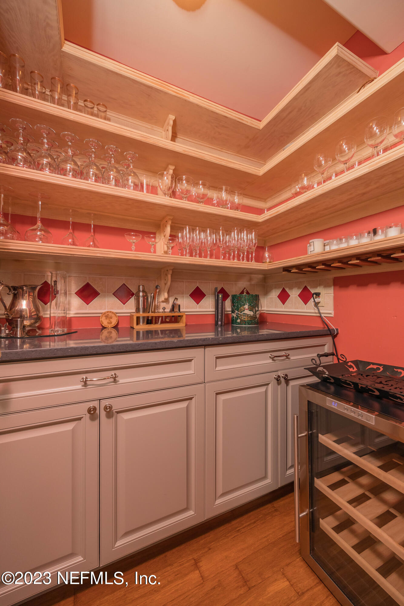 16 May Street St. Augustine, FL 32084 - Photo 20 of 86 Bar