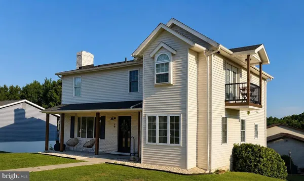 $395,000 | 29 Colonial Drive, Hanover, PA 17331