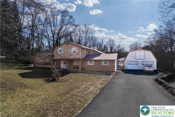 $599,900 | 120 Royal Manor Road, Easton, PA 18042