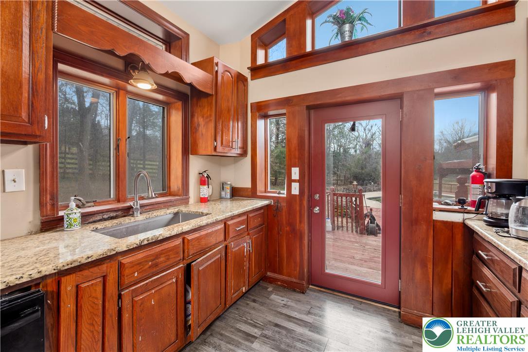 120 Royal Manor Road Easton, PA 18042 - Photo 11 of 49