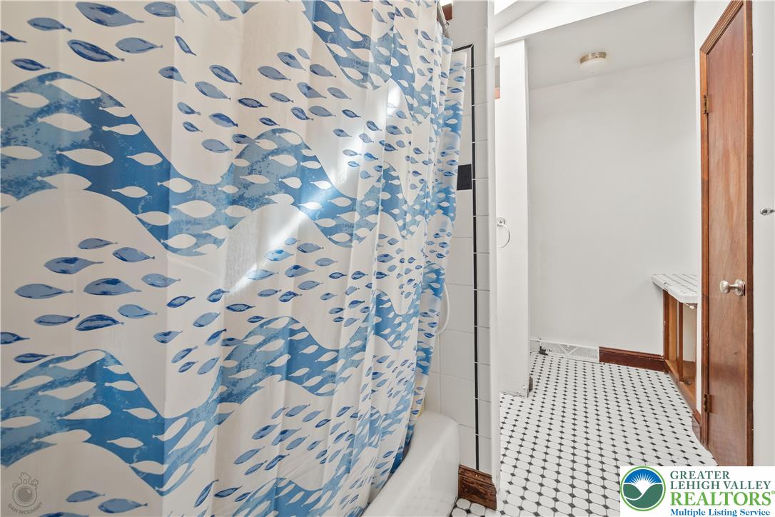 120 Royal Manor Road Easton, PA 18042 - Photo 25 of 49