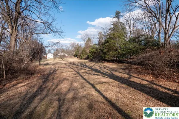 $599,900 | 120 Royal Manor Road, Easton, PA 18042