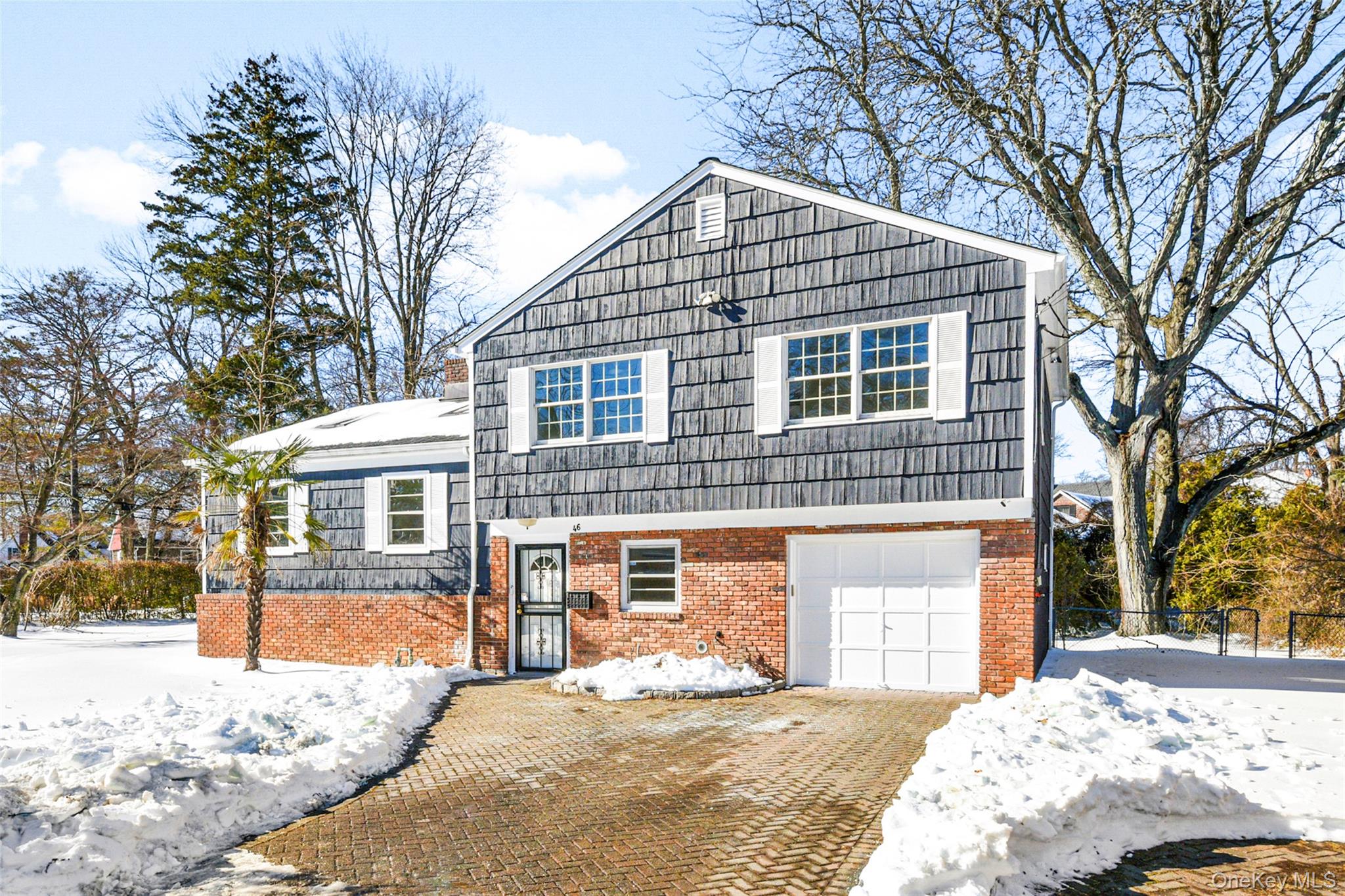 46 Harding Drive New Rochelle, NY 10801 - Photo 2 of 34