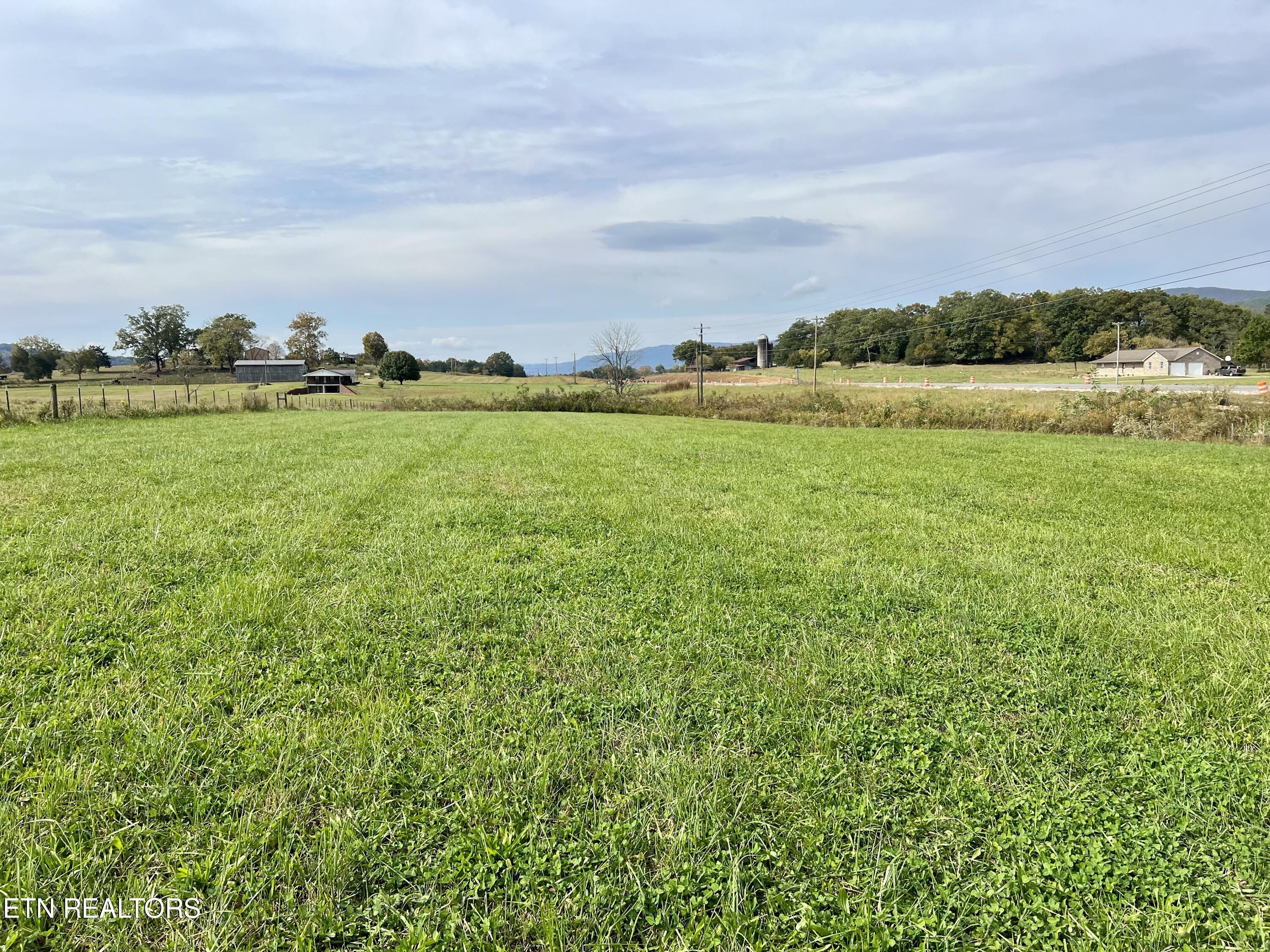63 Highway Speedwell Tn 37870 Speedwell, TN 37870 - Photo 7 of 21 IMG_3655