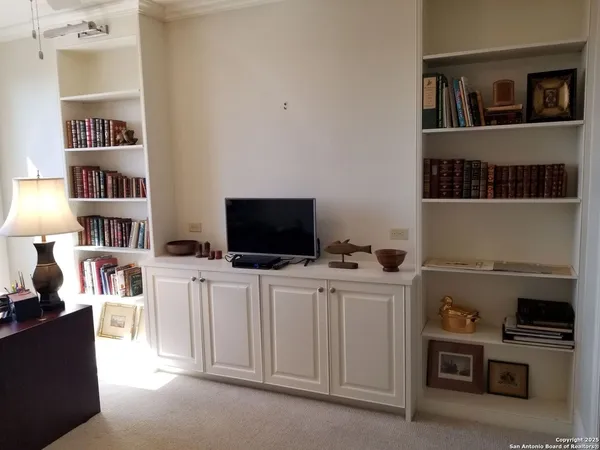 $335,000 | 1 Towers Park Lane, Unit 616, San Antonio, TX 78209