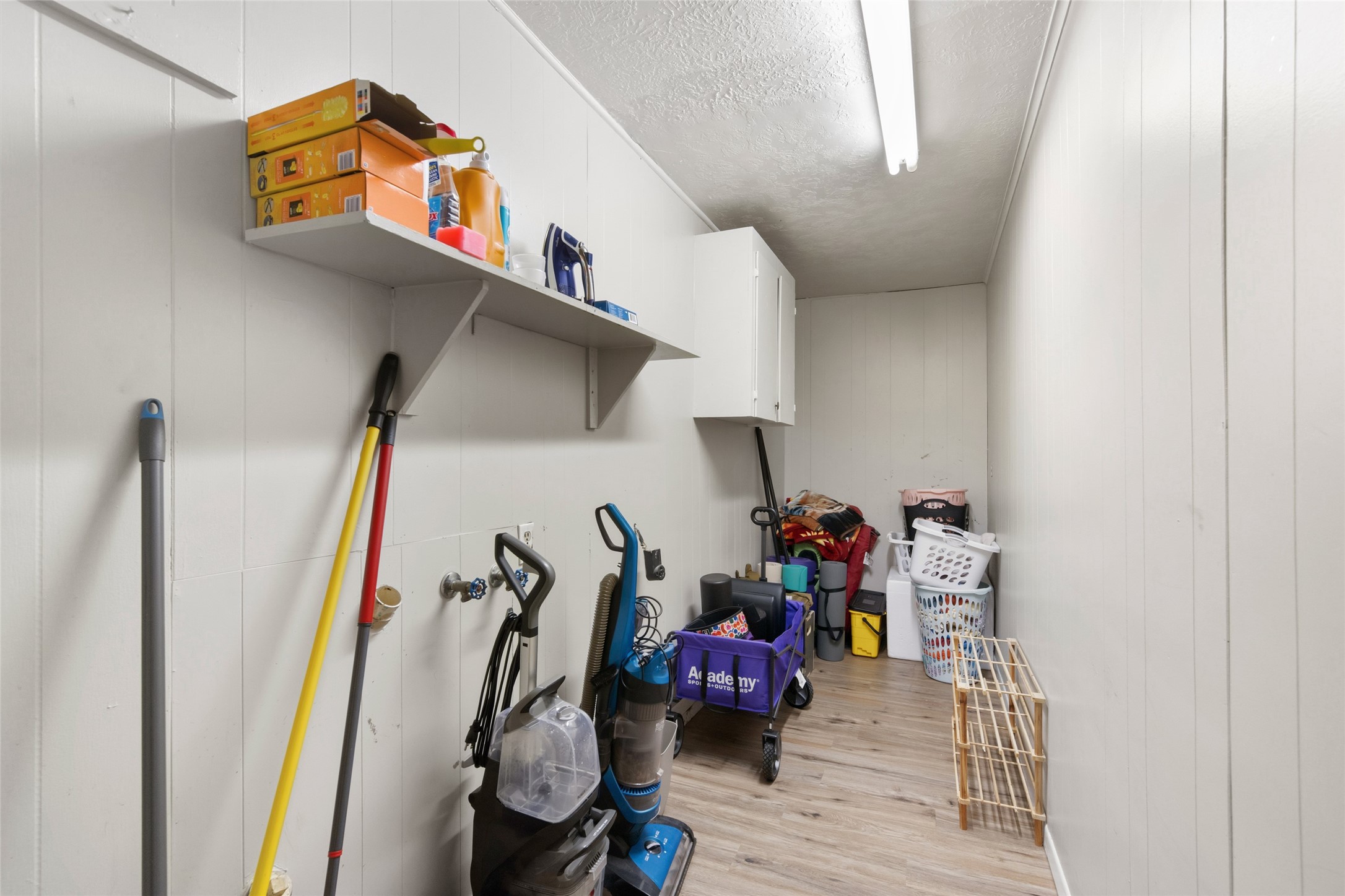 4205 Lariat Drive Baytown, TX 77521 - Photo 27 of 31 large indoor laundry room