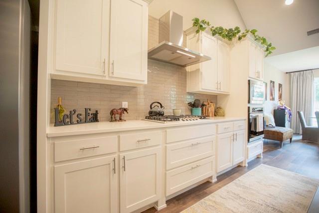 176 Lakeview Circle Pilot Point, TX 76258 - Photo 8 of 24