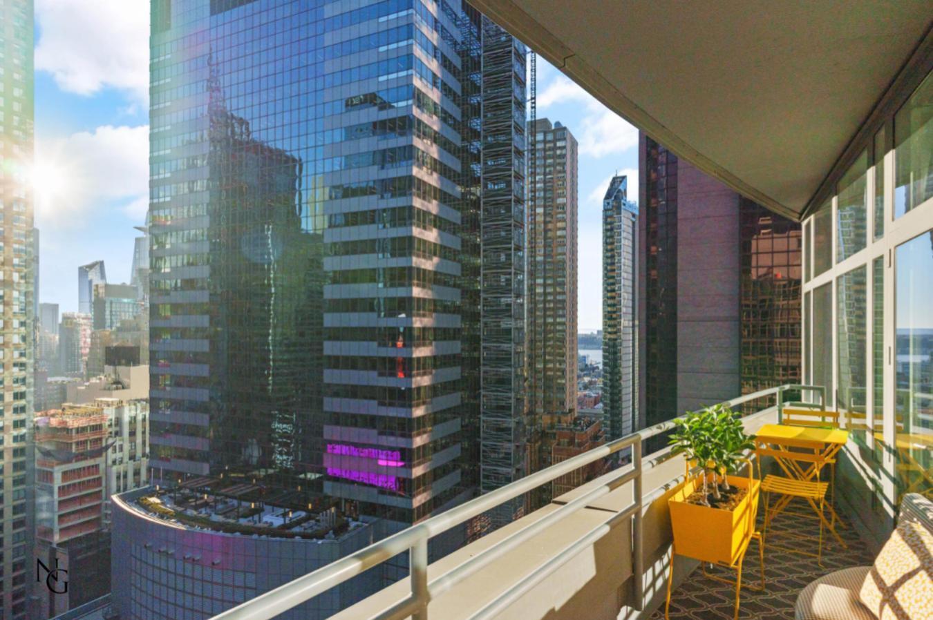 1600 Broadway, Unit PH4C Manhattan, NY 10019 - Photo 19 of 20