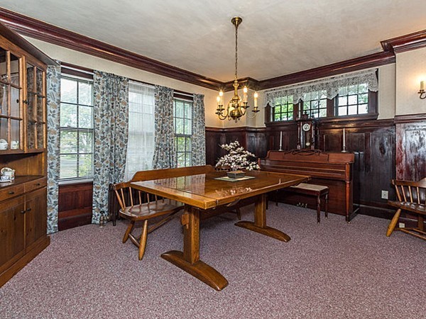 114 Albemarle Road Newton, MA 02460 - Photo 7 of 25 Gallery Image 7