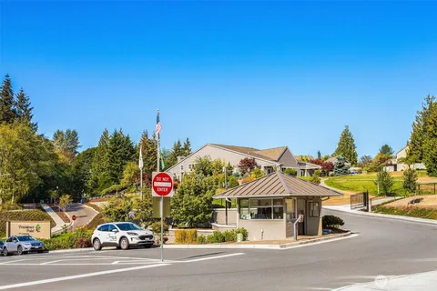 $549,000 | 4535 Providence Point Place Southeast, Unit 103, Issaquah, WA 98029