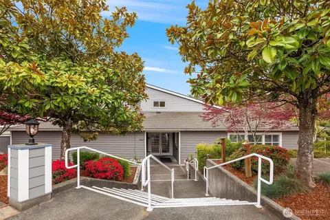 $549,000 | 4535 Providence Point Place Southeast, Unit 103, Issaquah, WA 98029