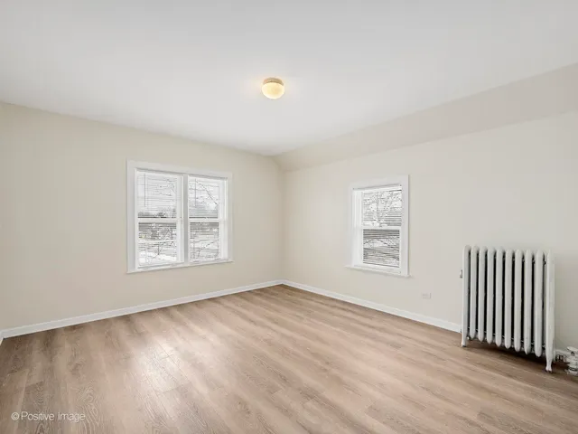 $2,550 | 122 South Prospect Street, Roselle, IL 60172