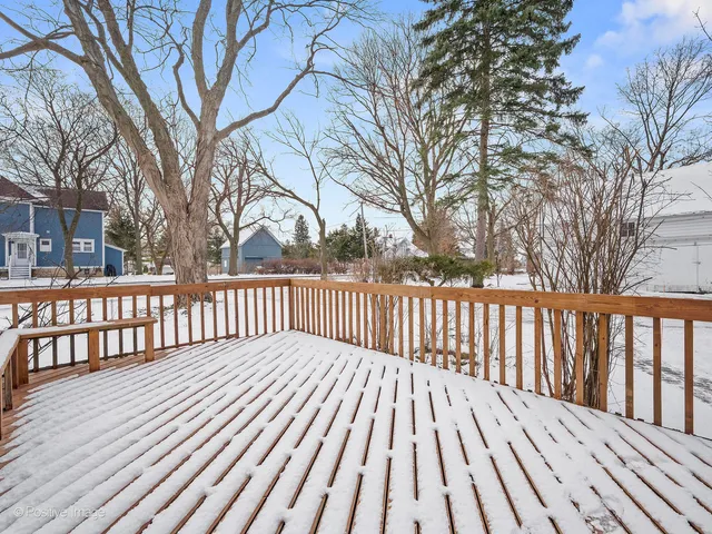 $2,550 | 122 South Prospect Street, Roselle, IL 60172