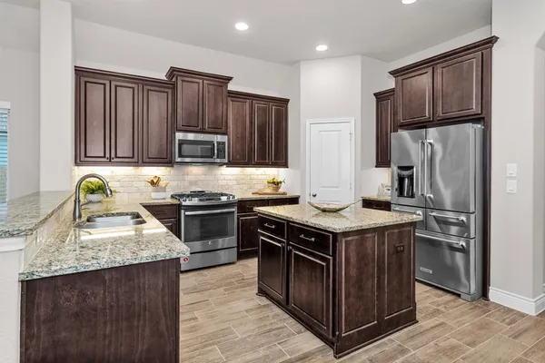 $410,000 | 163 Greatwood Glen Drive, Montgomery, TX 77316