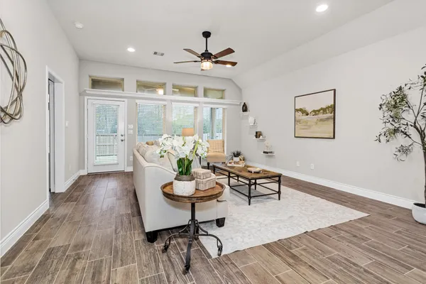 $410,000 | 163 Greatwood Glen Drive, Montgomery, TX 77316