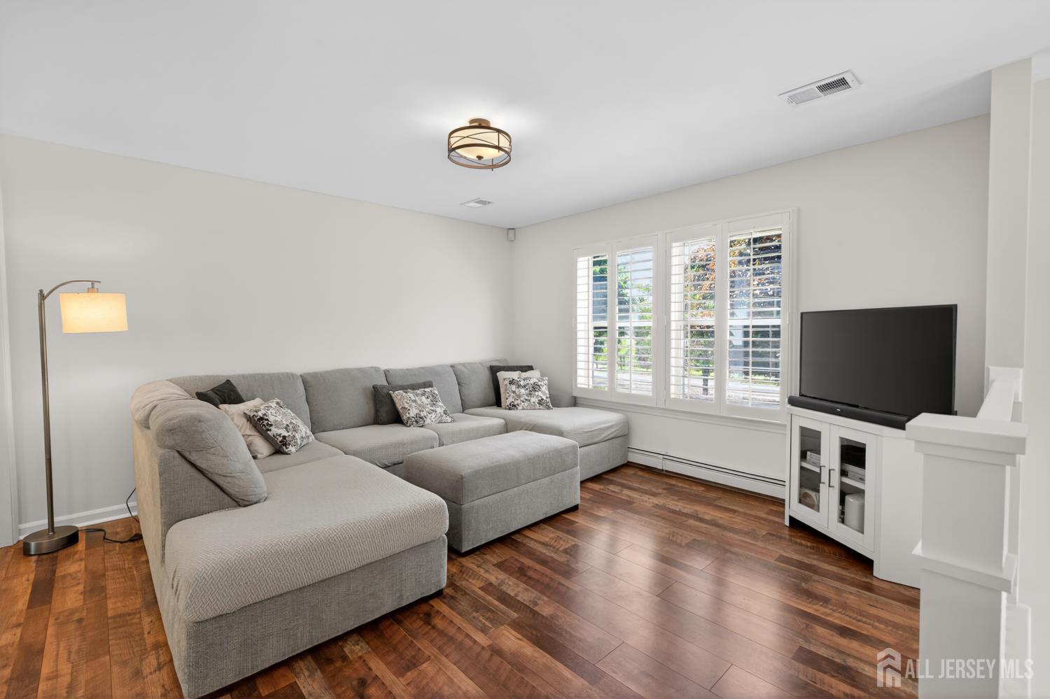 185 Fresh Ponds Road Monroe Township, NJ 08831 - Photo 11 of 60