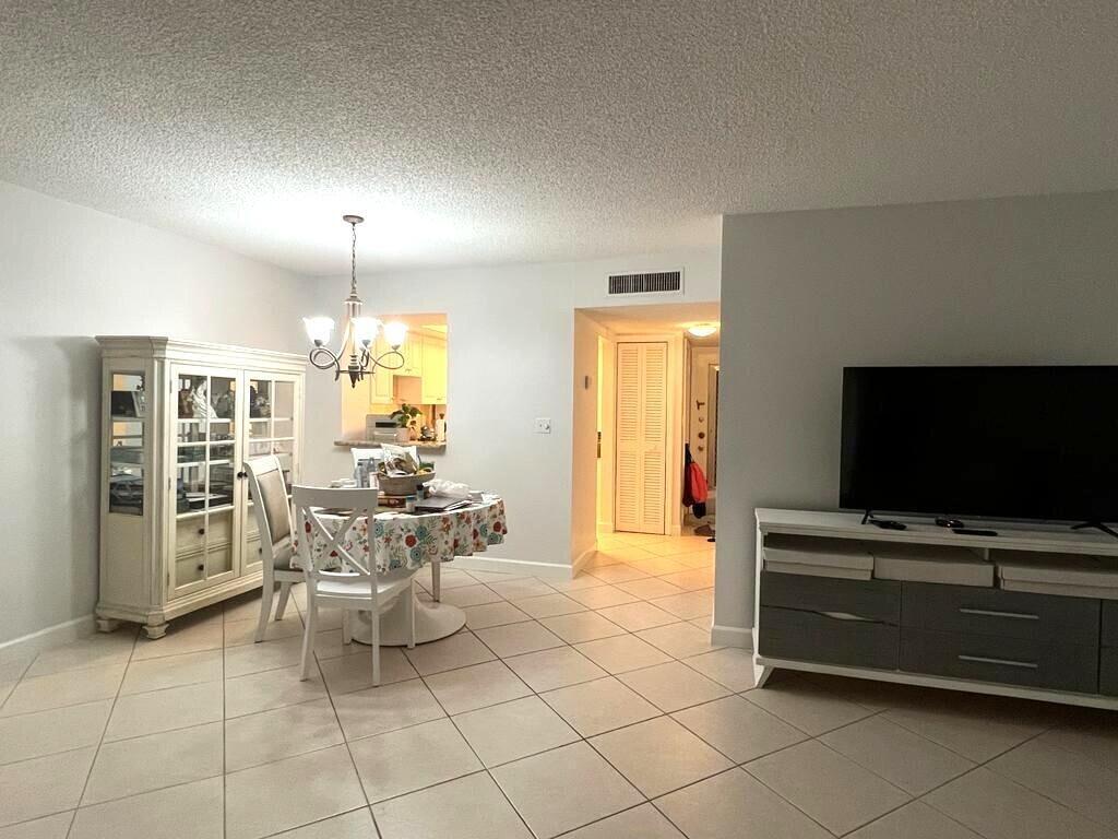 9826 Marina Boulevard, Unit 1015 Boca Raton, FL 33428 - Photo 15 of 19 1