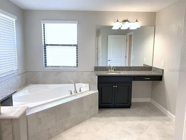 $3,500 | 16308 Hyde Manor Drive, Tampa, FL 33647
