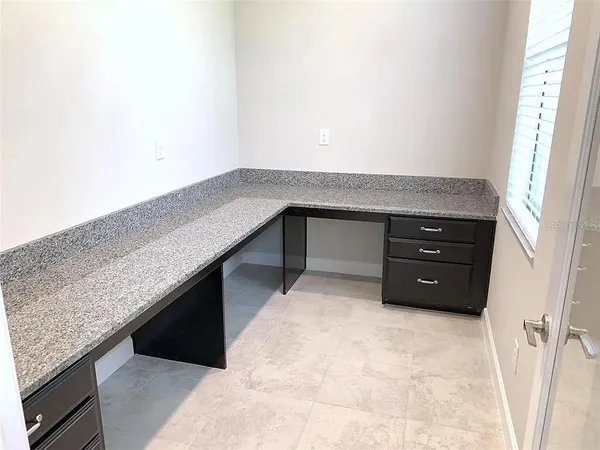 $3,500 | 16308 Hyde Manor Drive, Tampa, FL 33647