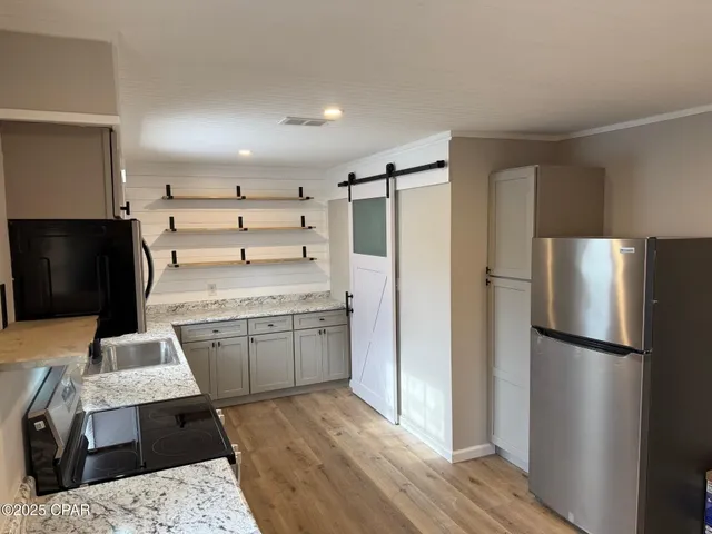 $1,550 | 101 Downing Street, Unit F, Panama City Beach, FL 32413