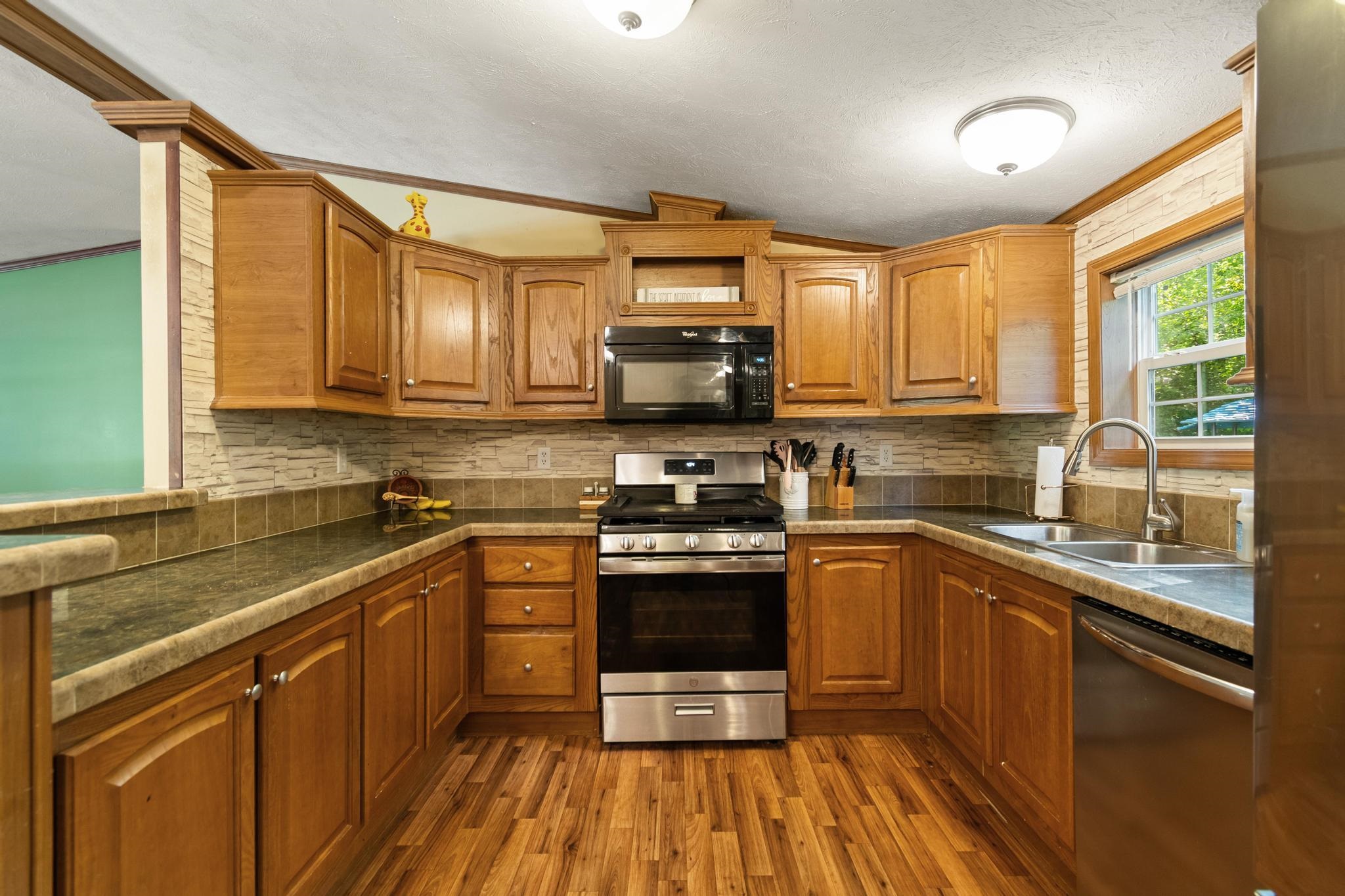 1700 Highgate Road Highgate, VT 05478 - Photo 2 of 43 Gallery Image 2
