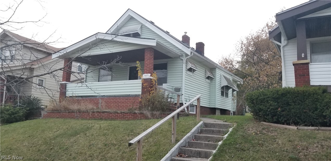 5224 Roseside Avenue Parma, OH 44134 - Photo 2 of 35