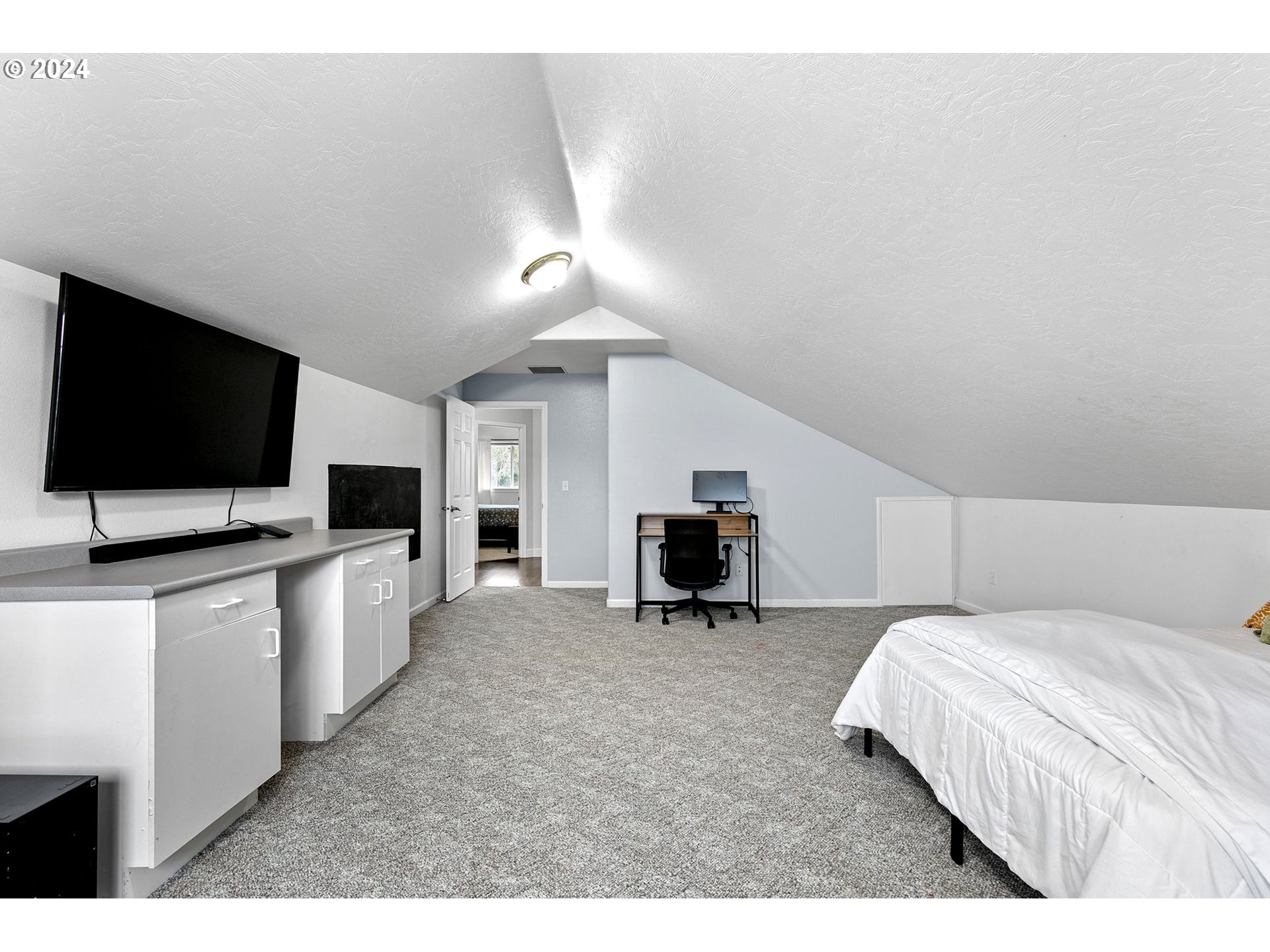 2927 Dry Creek Road Eugene, OR 97404 - Photo 35 of 46 Gallery Image 35